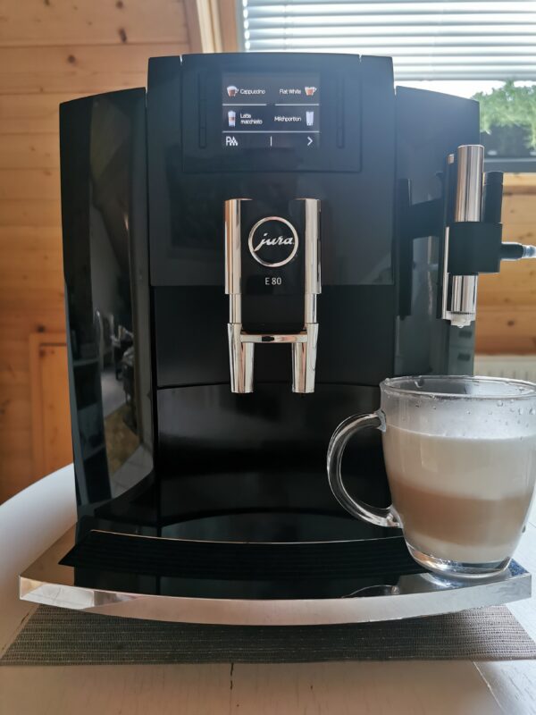 Jura E80 Piano Black - Image 7