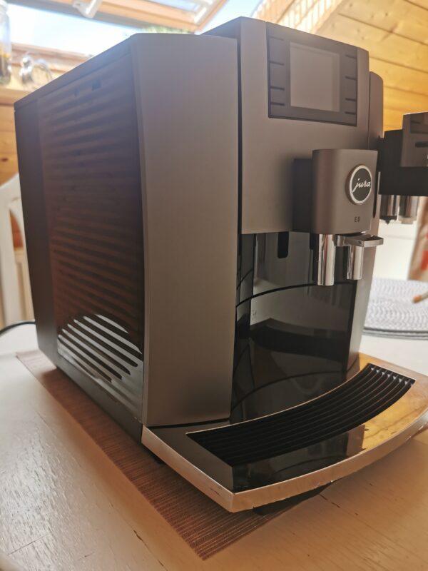 Jura E8 (eb) - Image 5