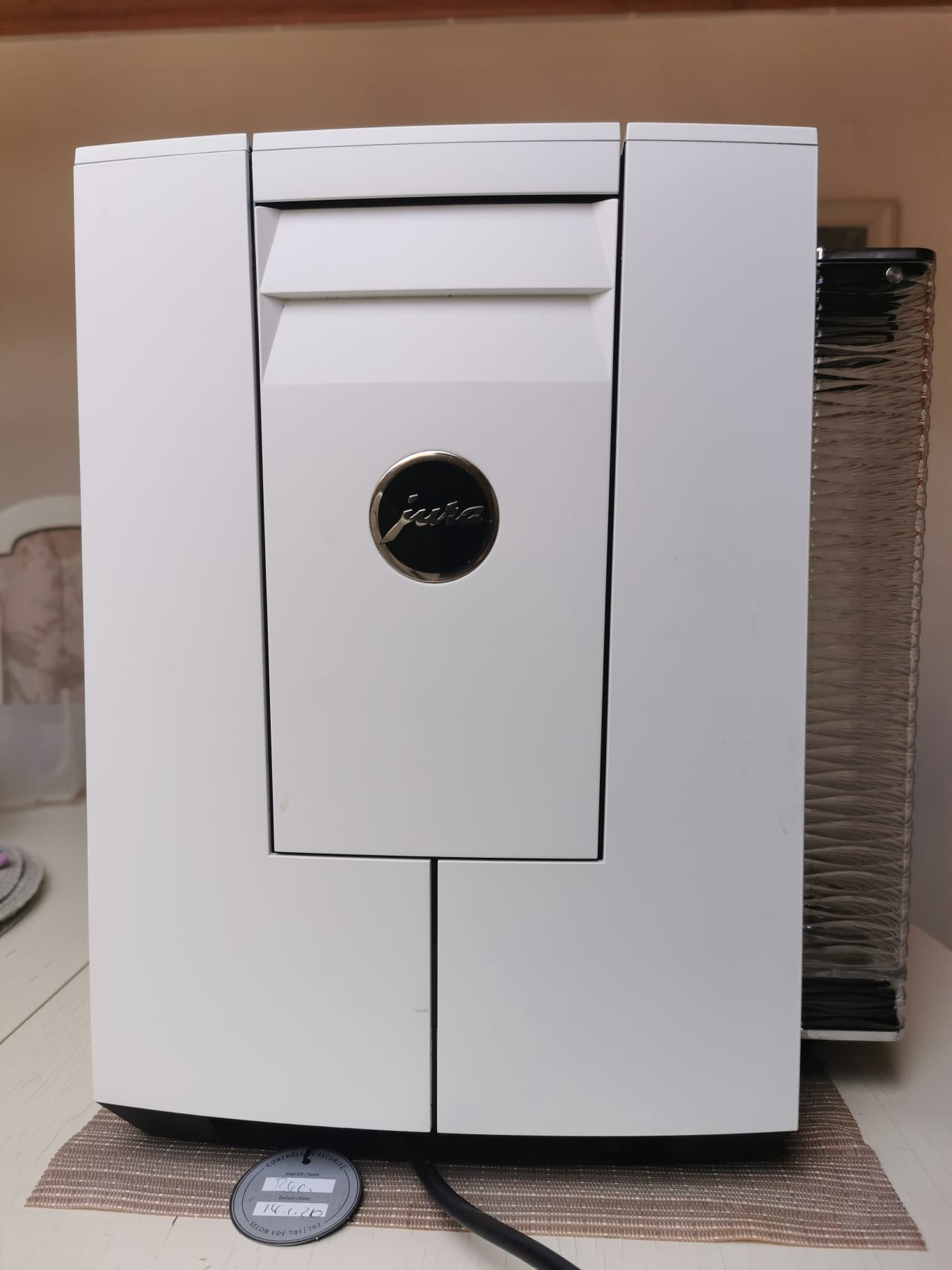 Jura Z10 Aliminium White - Image 4