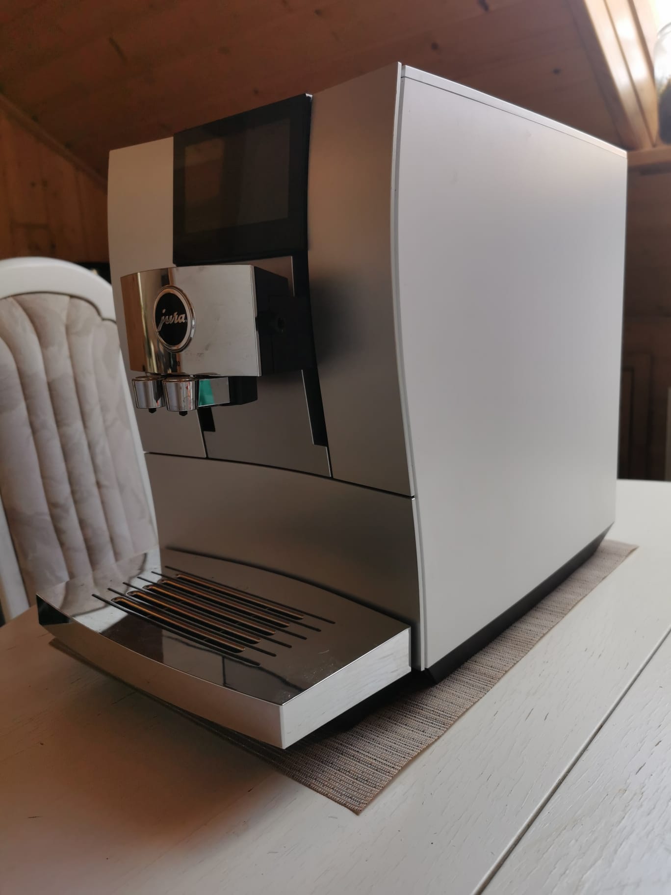 Jura Z10 Aliminium White - Image 2